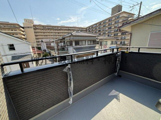 【バルコニー】 | 神戸市西区枝吉1丁目　新築戸建　仲介手数料無料！ | お洗濯にも便利なバルコニー付き