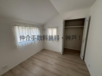 【洋室】 | 神戸市西区枝吉1丁目　新築戸建　仲介手数料無料！ | 落ち着いた色調の洋室です