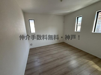 【洋室】 | 神戸市西区枝吉1丁目　新築戸建　仲介手数料無料！ | 広々とした洋室です