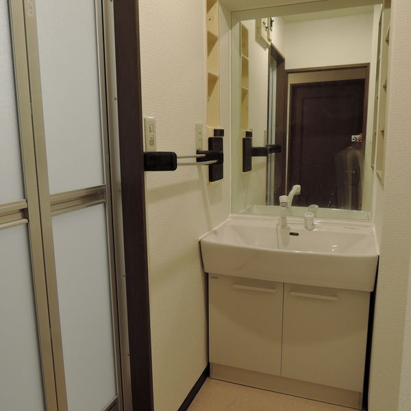 ダイアパレス慶徳の洗面所