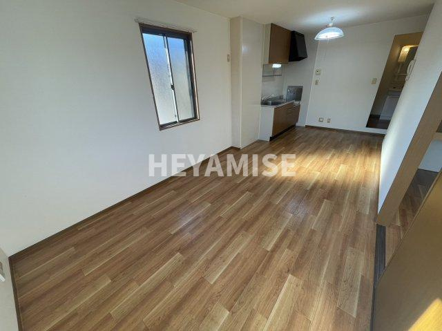 セジュールホワイトⅡの居間・リビング