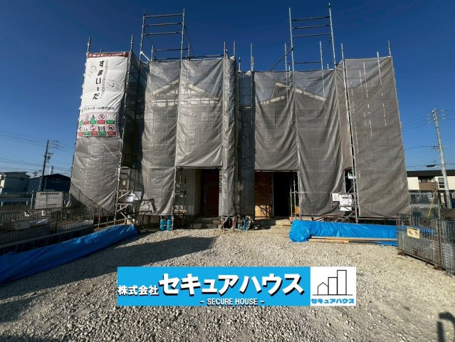 【同施工物件ご案内可能】知多市八幡字竹後の外観|■現地外観写真
駐車3台可能！オプション工事でカーポート設置などいかがでしょうか。その他にも、フェンスなどの「オプション工事」もご提案いたします♪