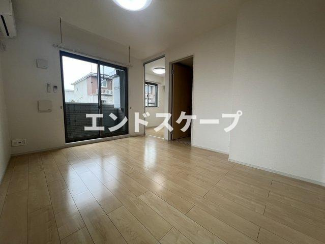 アーバンハイツＮの居間・リビング|高崎、前橋のお部屋探しはエンドスケープまで！お客様の理想お聞かせ下さい♪