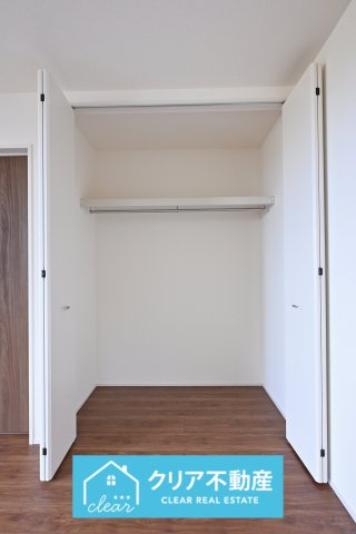【収納】 | 第３富士見町時沢10号棟★太陽光パネル付き★ | 大容量のウォークインクローゼット付き♪