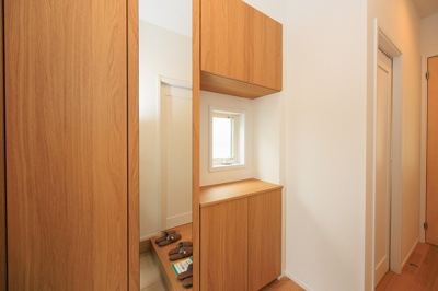 【玄関】 | サンコート古前2丁目 | 【提携ローン利用可能】家賃と比べてください！金利0.6％台から提案可能です。家電費用やリフォーム費用も組み込めます。金利の高い車のローンもおまとめ提案できます(*^-^*)