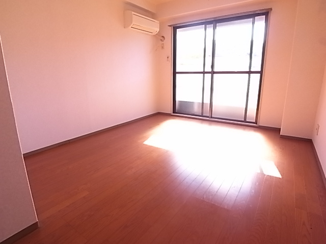 REGAL HOUSE Vの居間・リビング