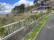 盛岡市東新庄2丁目33の前面道路含む現地写真