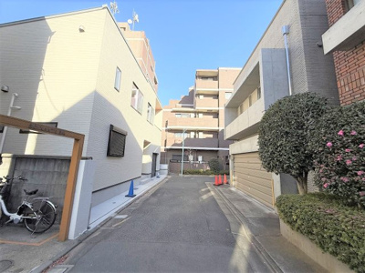 【その他】 | 【仲介手数料４２０万円が無料！】■学芸大学駅１０分■南道路面