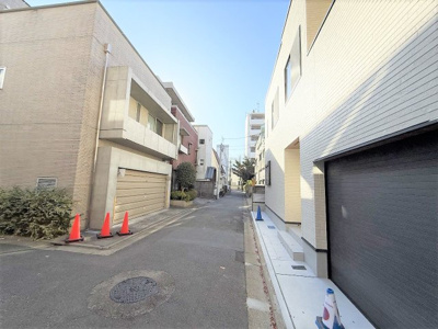 【その他】 | 【仲介手数料４２０万円が無料！】■学芸大学駅１０分■南道路面