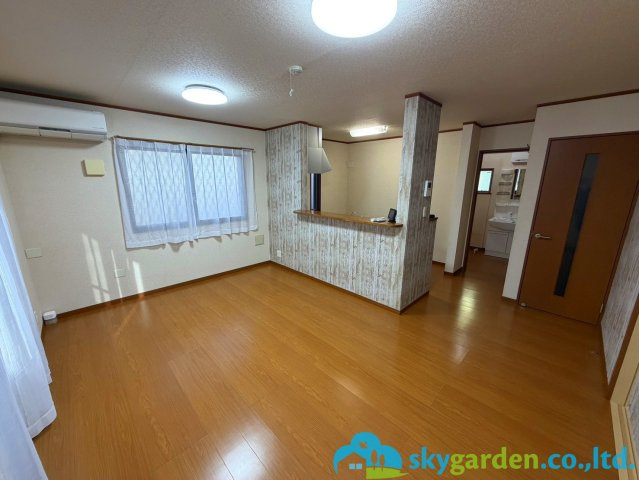伊勢原市板戸　中古戸建の居間・リビング