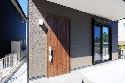 【玄関】 | サンコート 若松区鴨生田2丁目 | 【提携ローン利用可能】家賃と比べてください！金利0.6％台から提案可能です。家電費用やリフォーム費用も組み込めます。金利の高い車のローンもおまとめ提案できます(*^-^*)