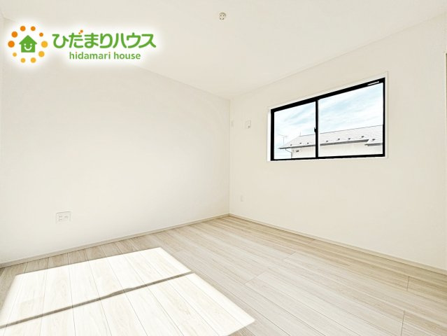 【洋室】 | 水戸市平須町13期　新築戸建　 | シンプルな内観ですのでさまざまなインテリアスタイルを楽しめます。