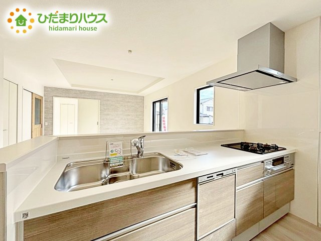 【キッチン】 | 水戸市平須町13期　新築戸建　 | シンプルなシステムキッチン♪広々としていてお料理をするのにも十分な広さがあります！お子様とお菓子作りをしたり、新しいお料理に挑戦したり毎日の家事が楽しくなりそうです！