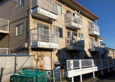 【外観】 | リンナイハイツ | 土地の面積＝住宅面積ではありません。建ぺい率の問題などで、土地のある場所によって住宅を建てられる面積は限られています。高さもしかり、「土地」という言葉の中には、建築条件も含まれると考えておきましょう。