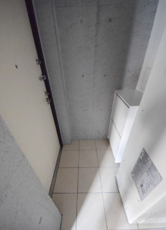 グロー・フォワード浅草の玄関