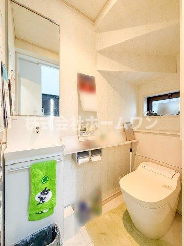 昭島市中神町　中古戸建のトイレ|シンプルで使いやすいトイレです