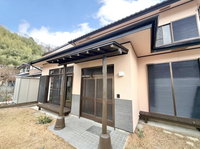 【中古戸建】渋川市行幸田1期の外観|■外観｜特徴のある個性的な住まいと美しい街並み、そして住みやすい環境を、ぜひ現地でご覧になりませんか。お気軽にお問合せください(^^)  