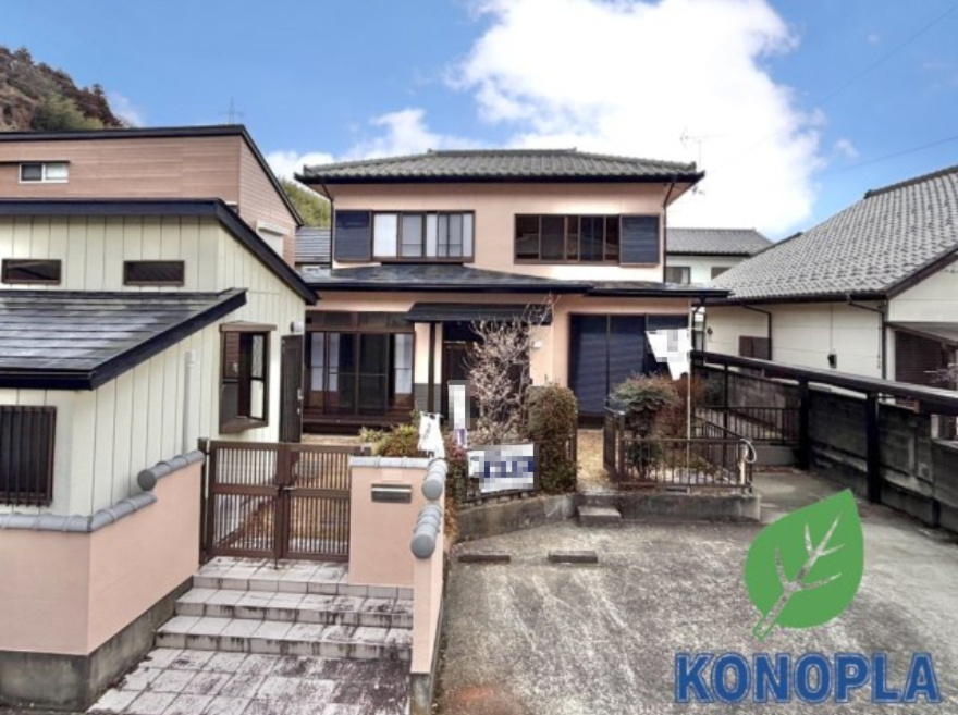 【中古戸建】渋川市行幸田1期の外観|■外観｜土日のご見学はもちろん、平日・夜間のご案内も大歓迎です♪「今から見たい」や「仕事終わりに見たい」にもご対応できますのでお気軽にお問い合わせください♪