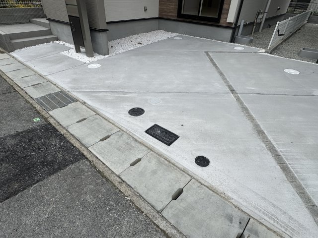 神戸市西区竹の台１丁目新築戸建１号棟の駐車場