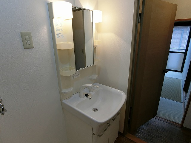 マリエ二番町の洗面所