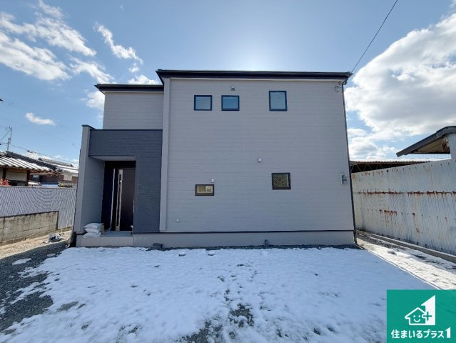 丹波市柏原町柏原 　第3期　新築一戸建てのトイレ|シンプルなトイレは落ち着く空間！お手入れも簡単です！