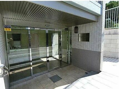 【エントランス】 | グラントレゾール明大前