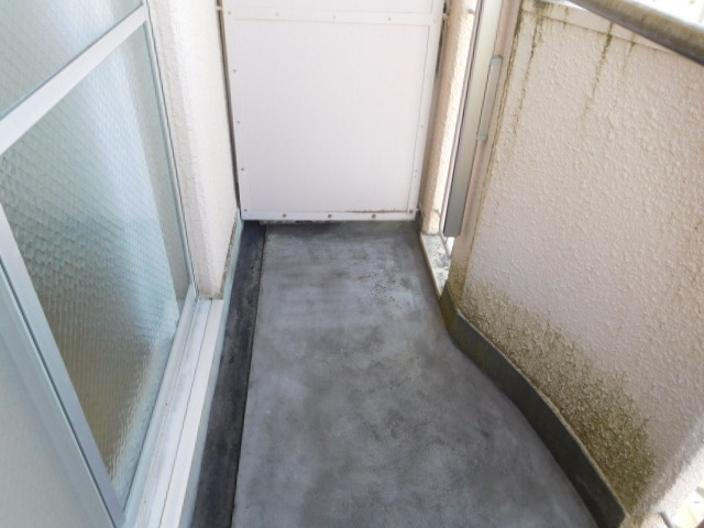 アートハイツ南今宿のバルコニー