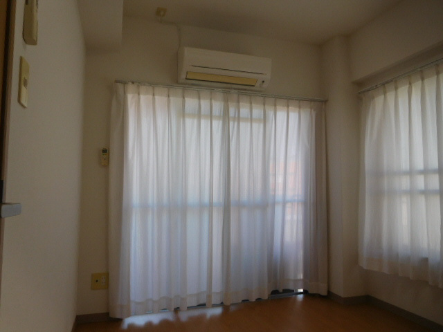 アートハイツ南今宿の内装