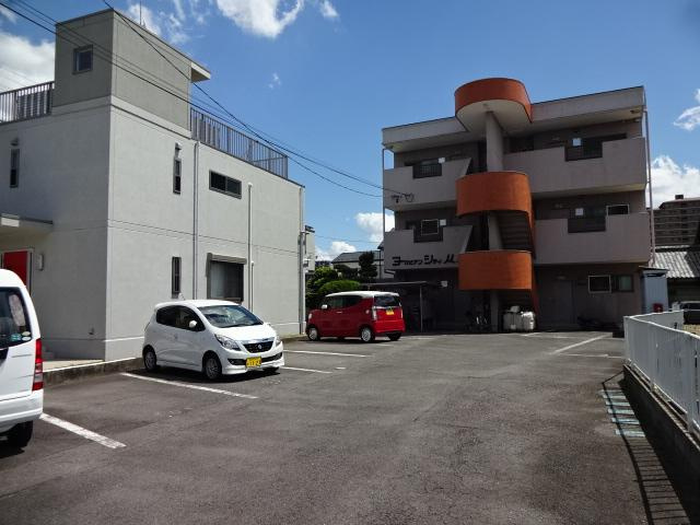 ヨーロピアンシティＭＯの駐車場|外観写真（昼）