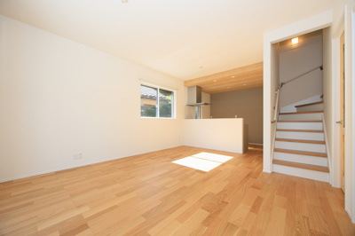 【洋室】 | サンコート 八幡東区中畑 | 今が買い時！ご存じのように人件費、部材費は増加の一途をたどっています。しかしながら住宅の補助は縮小傾向。。。まだ国の支援の残っている、また低金利の今がベストです♪