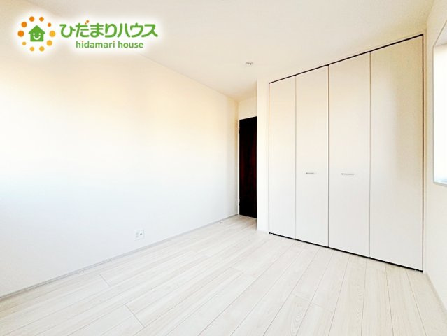 【洋室】 | ひたちなか足崎19期　新築戸建　1号棟 | シンプルな内観ですのでさまざまなインテリアスタイルを楽しめます。