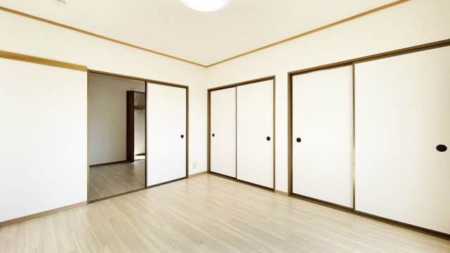 ルミナス山城　Ａ棟の居間・リビング