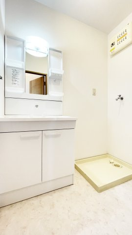 ルミナス山城　Ａ棟の洗面所