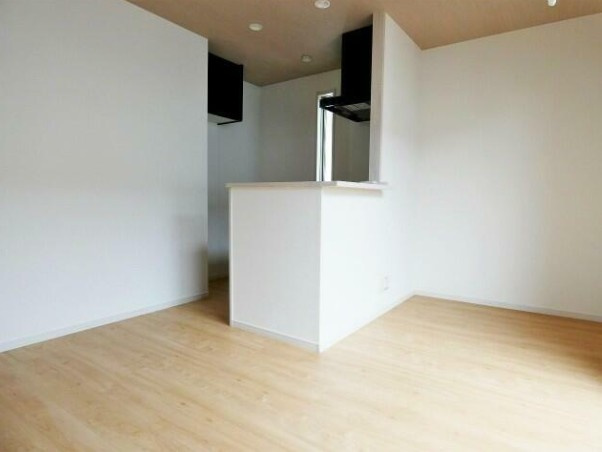 スカイ・フラワーの居間・リビング