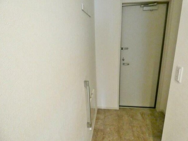 スカイ・フラワーの玄関