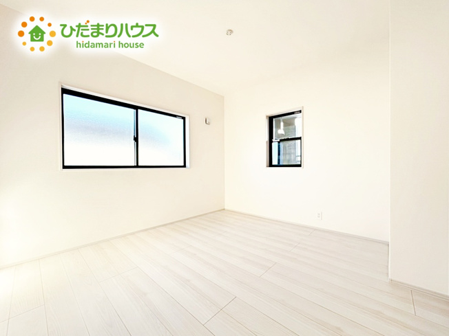 【洋室】 | ひたちなか足崎19期　新築戸建　2号棟 | ご家族様一人ひとりの大切なプライベート空間。シンプルなデザインなので、趣味・感性で個性的に飾ることができます♪