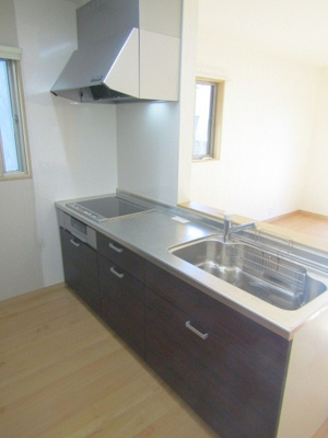 【キッチン】 | 【太陽光パネル搭載】中央市東花輪 | 使いやすいキッチンです