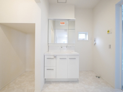 【独立洗面台】 | サンコート 若松区響南町