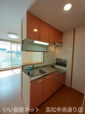 【キッチン】 | パレ・コリーヌ