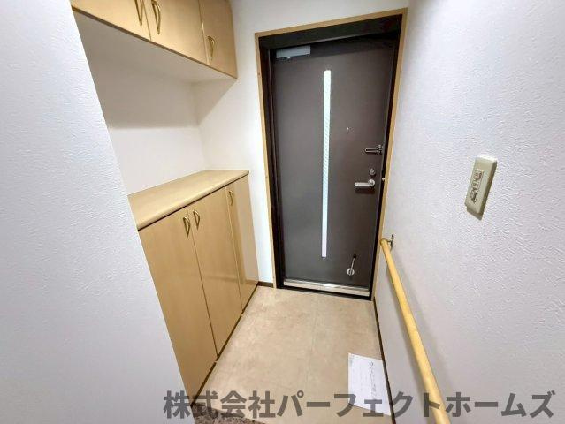 リバティパーク枚方B棟の玄関|きれいな玄関です