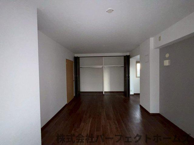 リバティパーク枚方B棟の洋室|ゆったりした洋室です