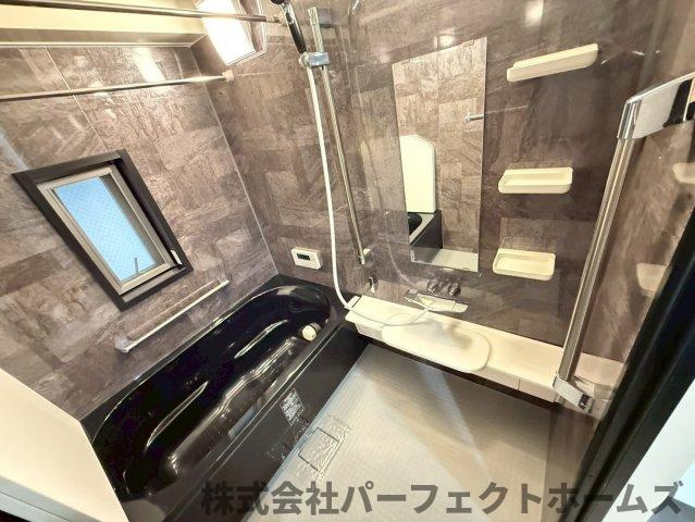 リバティパーク枚方B棟の浴室|日々の疲れを癒すお風呂付です