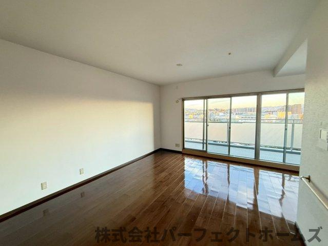 【居間・リビング】の画像