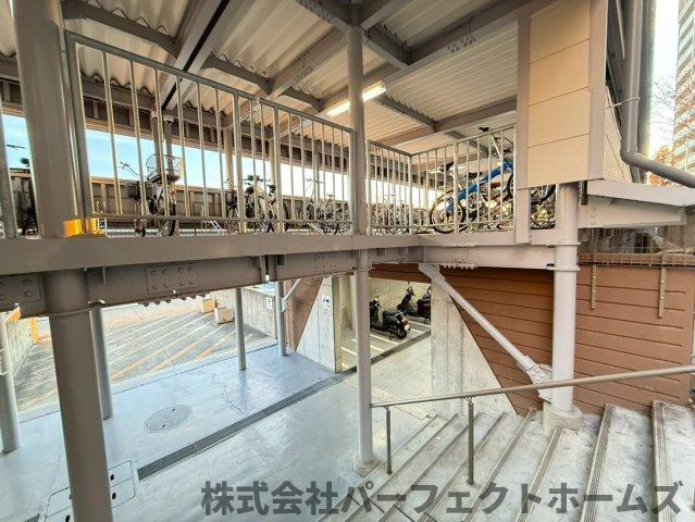 リバティパーク枚方B棟の駐輪場