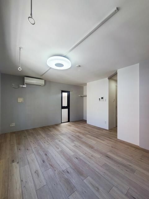 プラチナフォルム上野の居間・リビング