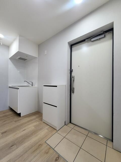 プラチナフォルム上野の玄関