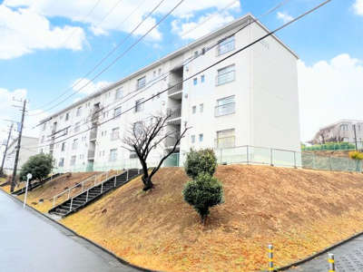 【外観】 | 竹山団地 | ◆敷地にゆとりがあり、落ち着いた住環境が魅力の住まいです。