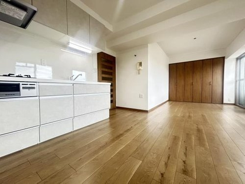 ディオフェルティ淀桂川の洋室