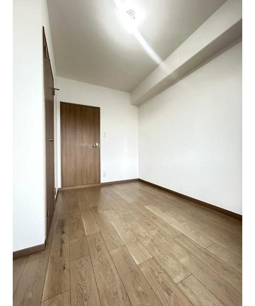 ディオフェルティ淀桂川の洋室