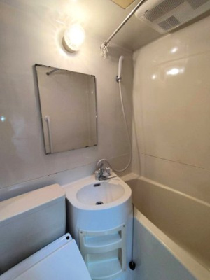 【洗面所】 | ジュウエル城西